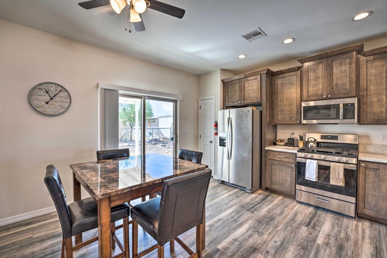 Pet-Friendly Retreat - 1 Block To Colorado River! ブルヘッド・シティ エクステリア 写真
